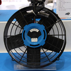 混动公交车冷却系统